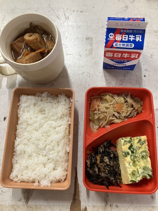 中学校給食試食会 配膳内容2.jpg