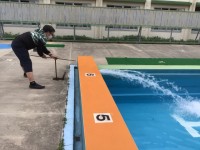 給水しています。