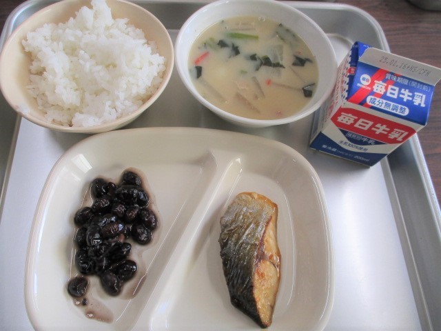 0108 給食 (1).JPG