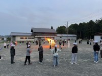 キャンプファイヤー