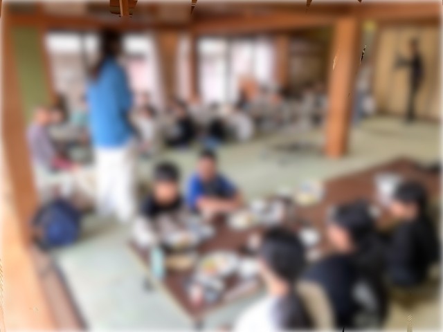 朝食